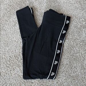 Victoria's Secret XS Black Leggings with Logo Detail EEUC